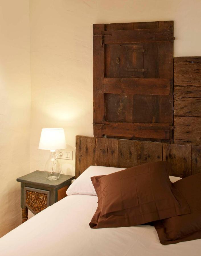 B&B La Rectoria De Sant Miquel De Pineda Sant Felíu de Pallarols 외부 사진