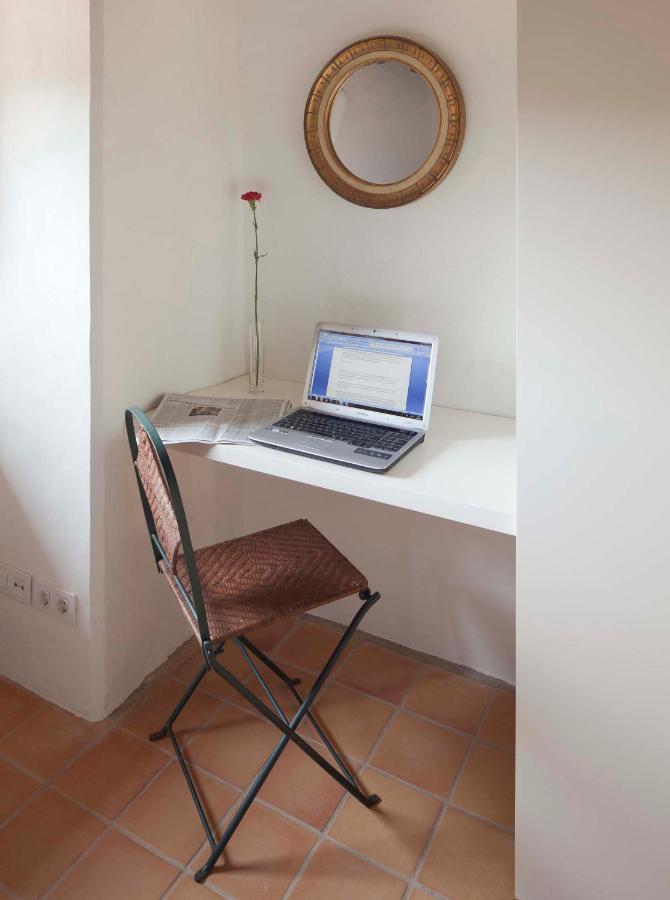 B&B La Rectoria De Sant Miquel De Pineda Sant Felíu de Pallarols 외부 사진